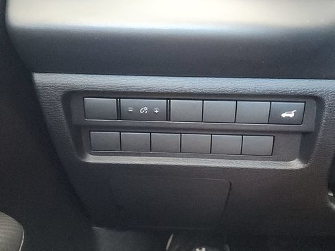 Used 2025 Mitsubishi Outlander SEL AWD/4WD image 24