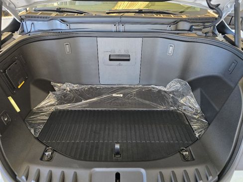 New 2025 Ford F150 Lightning Flash image 21