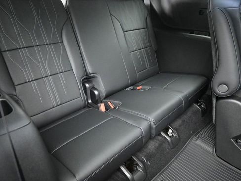 New 2026 Buick Enclave Avenir w/ Super Cruise Package image 11