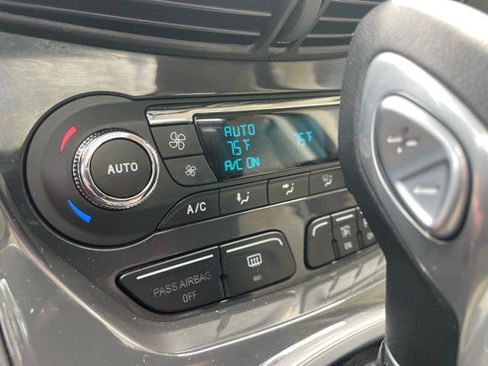 Used 2014 Ford Escape Titanium w/ Equipment Group 401A AWD/4WD image 28