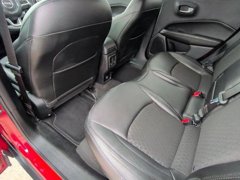 Used 2021 Jeep Compass Altitude image 18