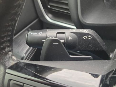 Used 2021 Nissan Rogue SL w/ Premium Package FWD image 40