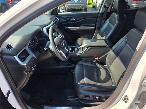 Used 2023 GMC Acadia SLT AWD/4WD image 16