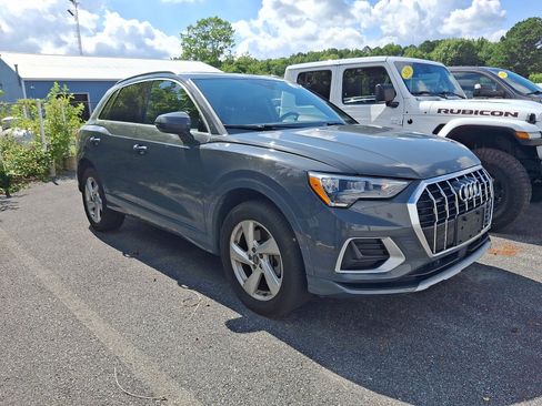 Used 2020 Audi Q3 2.0T Premium AWD/4WD image 3