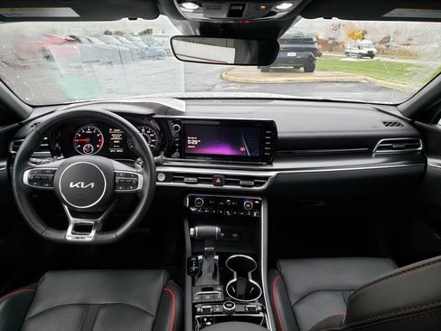 Used 2024 Kia K5 GT w/ GT1 Package image 13