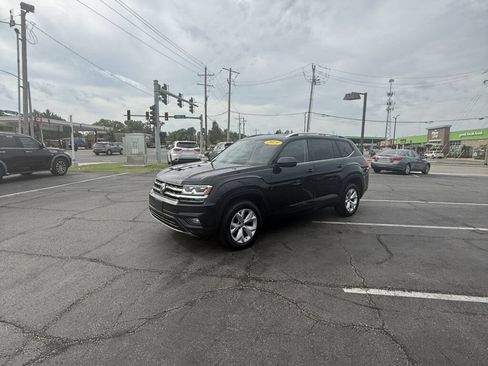 Used 2019 Volkswagen Atlas SE w/ Towing Package AWD/4WD image 6