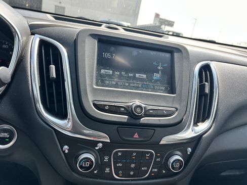 Used 2018 Chevrolet Equinox LT FWD image 15