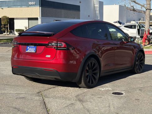 Used 2023 Tesla Model X Plaid image 4