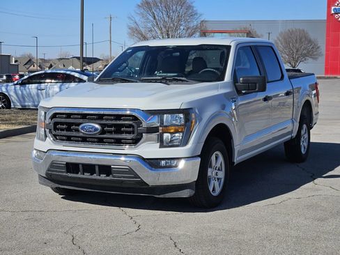 Used 2023 Ford F150 XLT image 2