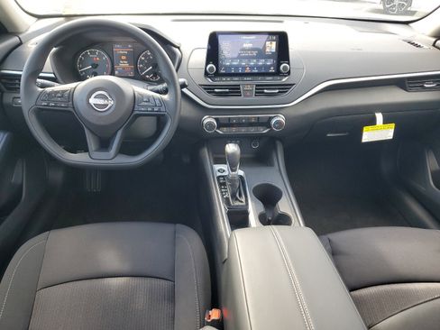 New 2025 Nissan Altima 2.5 S image 14