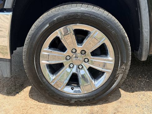Used 2018 GMC Sierra 1500 SLT w/ Enhanced Driver Alert Package RWD image 10