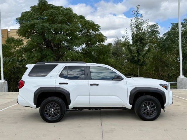 Used 2026 Toyota 4Runner SR5 AWD/4WD image 5