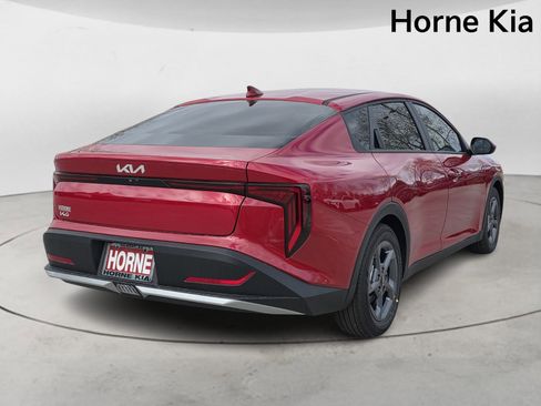 New 2025 Kia K4 LXS image 4