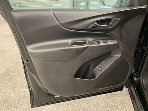 Used 2022 Chevrolet Equinox LT AWD/4WD image 26