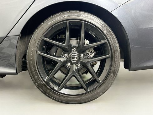 Used 2023 Honda Civic Sport image 11