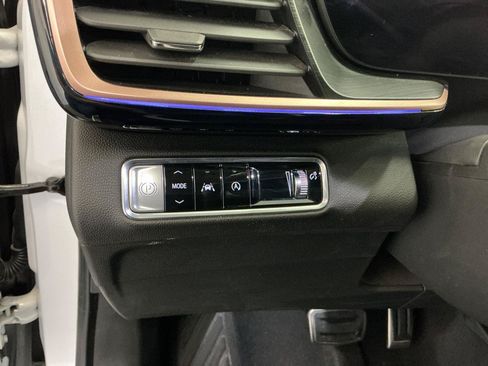 Used 2024 Buick Envision Sport Touring AWD/4WD image 17