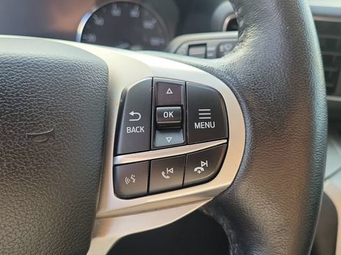 Used 2021 Ford Explorer XLT w/ Equipment Group 202A RWD image 19