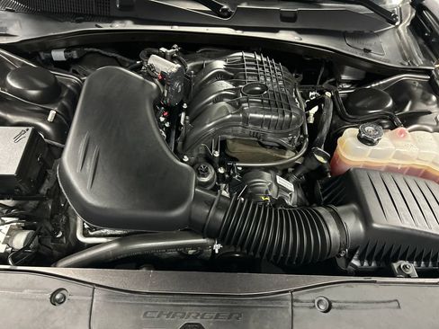 Used 2023 Dodge Charger SXT RWD image 25