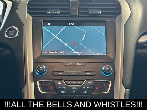 Used 2019 Ford Fusion SEL image 18