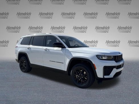 New 2026 Jeep Grand Cherokee L 2WD image 2