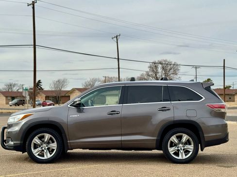Used 2014 Toyota Highlander Limited image 8