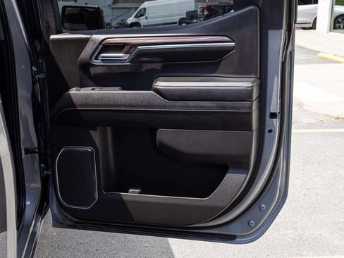Used 2024 Chevrolet Silverado 1500 LT AWD/4WD image 15