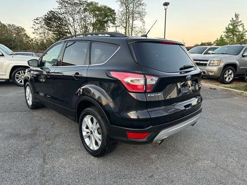 Used 2018 Ford Escape SE image 7