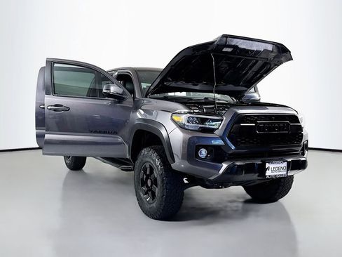 Used 2021 Toyota Tacoma TRD Off-Road w/ TRD Premium Off Road Package AWD/4WD image 24