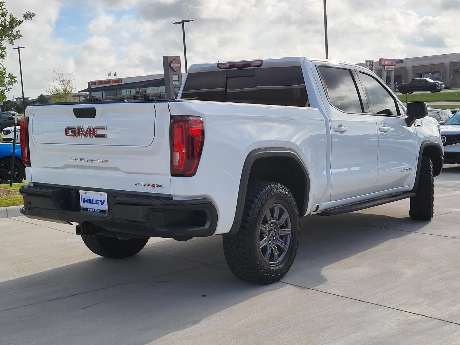 Used 2026 GMC Sierra 1500 AT4X AWD/4WD image 5