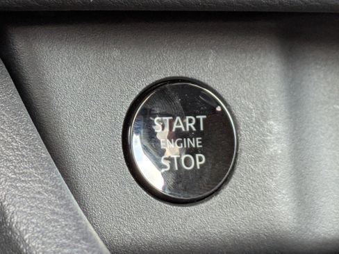 Certified 2024 Nissan Rogue S image 30