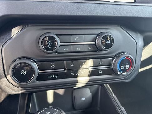 New 2025 Ford Bronco 4-Door w/ Sasquatch Package image 9