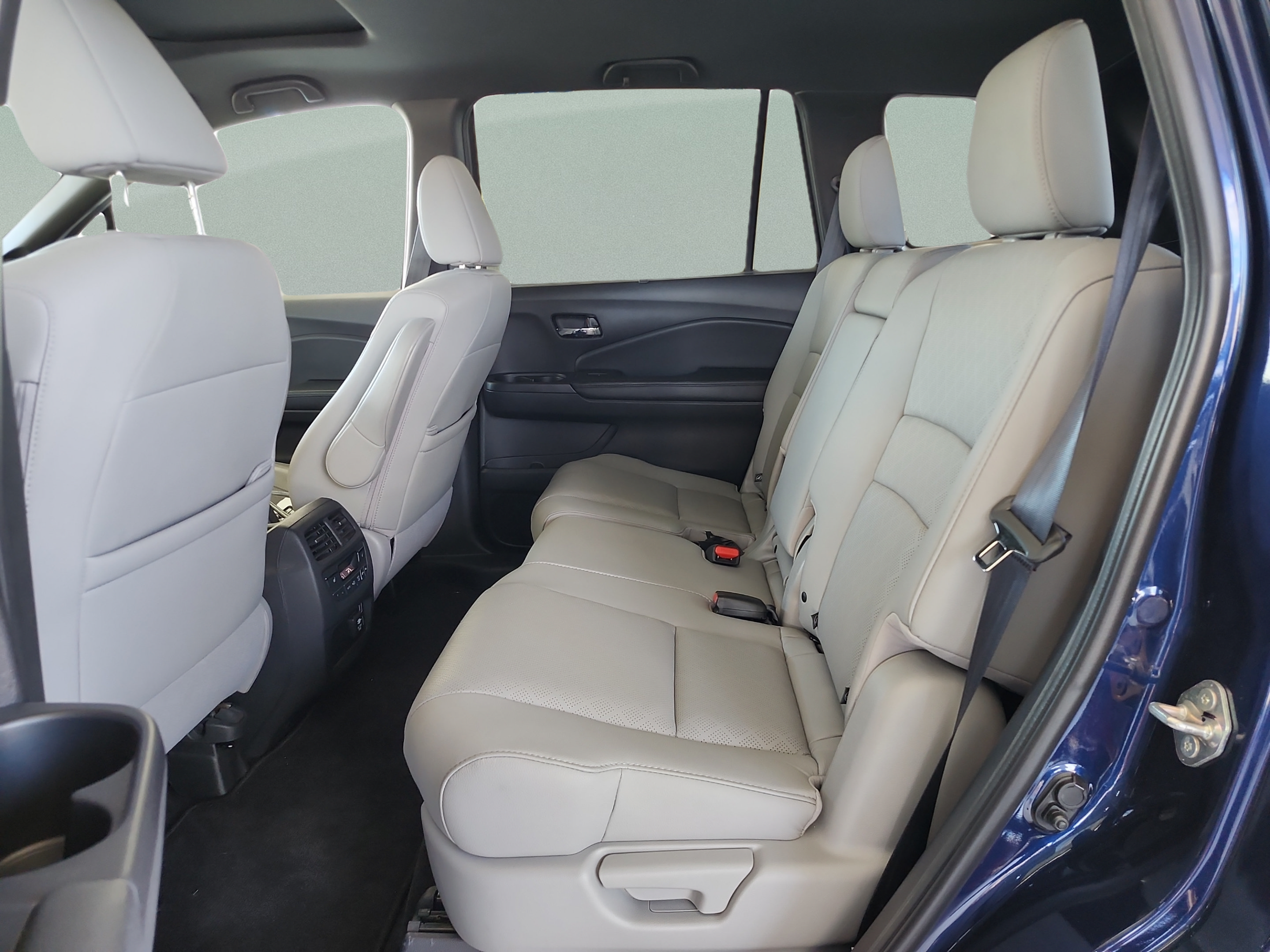 Certified 2019 Honda Passport Touring image 18
