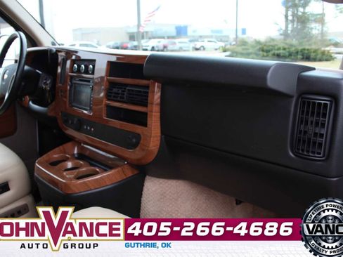 Used 2014 Chevrolet Express 1500 AWD image 16