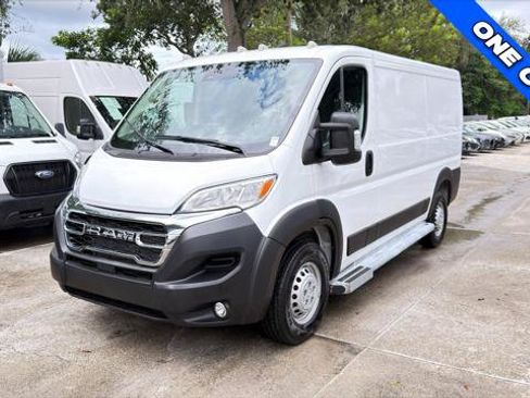 Used 2025 RAM ProMaster 2500 w/ U-Haul Equipment Group FWD image 2