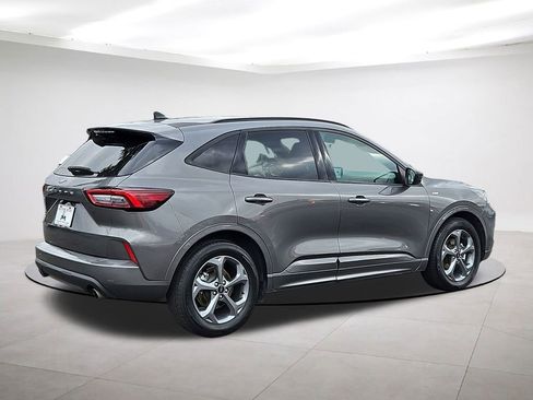 Used 2024 Ford Escape ST-Line w/ Cold Weather Package image 7