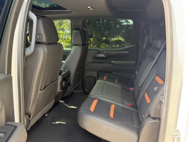 Used 2025 GMC Sierra 1500 AT4 w/ AT4 Premium Package AWD/4WD image 12