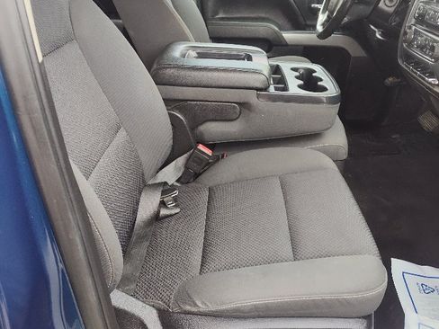 Used 2018 Chevrolet Silverado 1500 LT w/ All Star Edition image 32