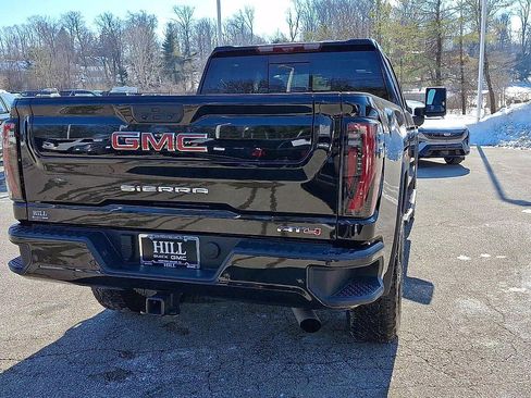 Certified 2025 GMC Sierra 2500 AT4 w/ AT4 Premium Plus Package image 8