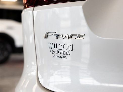 Used 2023 Jaguar F-PACE R-Dynamic S image 7