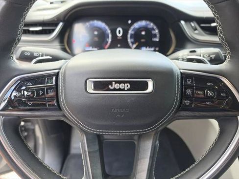 Certified 2021 Jeep Grand Cherokee L Overland AWD/4WD image 32