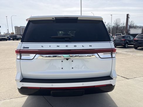 Used 2024 Lincoln Navigator L Black Label image 4