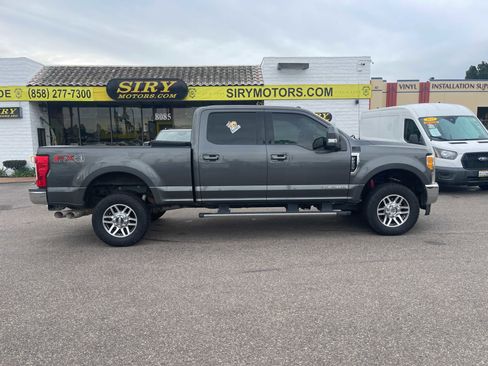 Used 2017 Ford F250 Lariat w/ Lariat Value Package image 2
