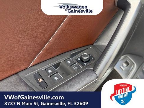 Certified 2024 Volkswagen Tiguan SEL R-Line AWD/4WD image 17
