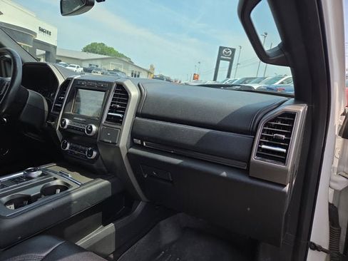 Used 2019 Ford Expedition XLT w/ Equipment Group 202A image 14