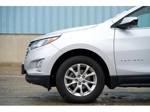 Used 2021 Chevrolet Equinox LT image 9