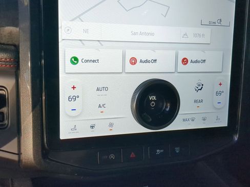 Used 2024 Ford Expedition Max Limited image 18