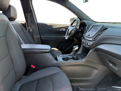Used 2022 Chevrolet Equinox RS image 15