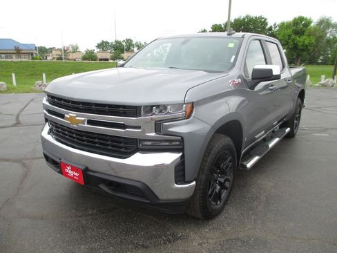 Used 2020 Chevrolet Silverado 1500 LT w/ All-Star Edition AWD/4WD image 12
