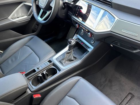 New 2025 Audi Q3 2.0T Premium image 13