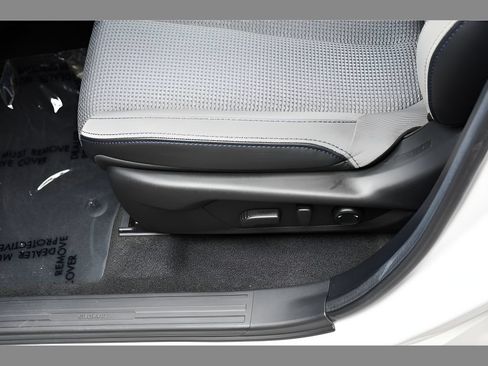 Certified 2026 Subaru Forester Premium AWD/4WD image 33